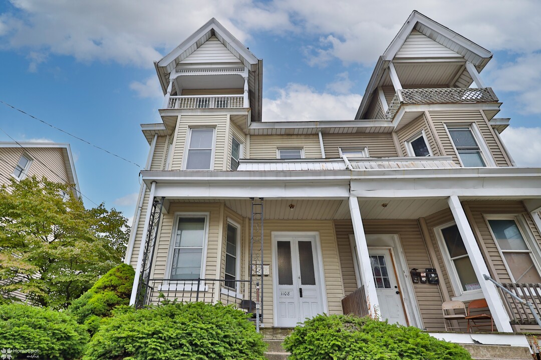 1108 Broadway in Fountain Hill, PA - Building Photo