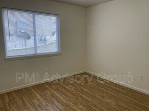 3322 SE Taurus Ave in Topeka, KS - Building Photo - Building Photo