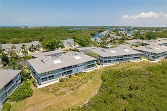 1343 Perico Point Cir in Bradenton, FL - Building Photo - Building Photo
