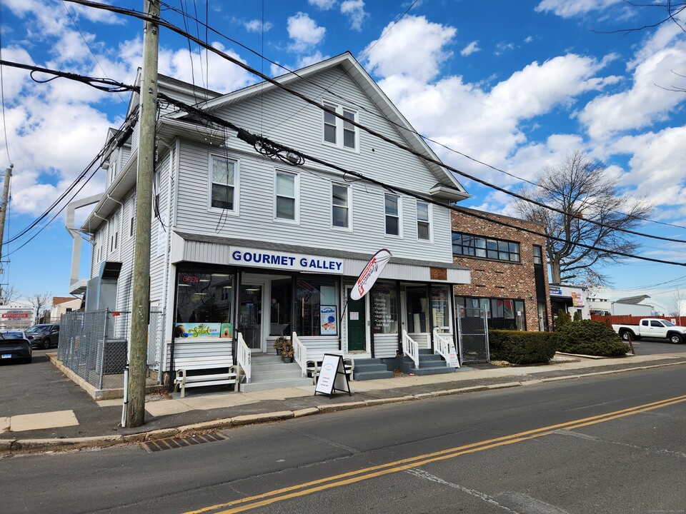 467 Fairfield Ave-Unit -C in Stamford, CT - Building Photo
