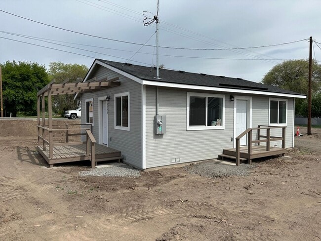 property at 5346 Amberview Ln
