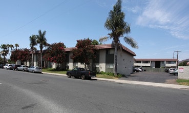 Tierra Del Norte in El Cajon, CA - Foto de edificio - Building Photo