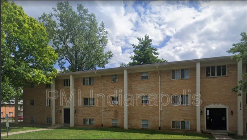 6242 Eastridge Dr in Indianapolis, IN - Building Photo