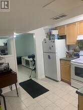 120 Hullmar Dr in Toronto, ON - Building Photo - Building Photo