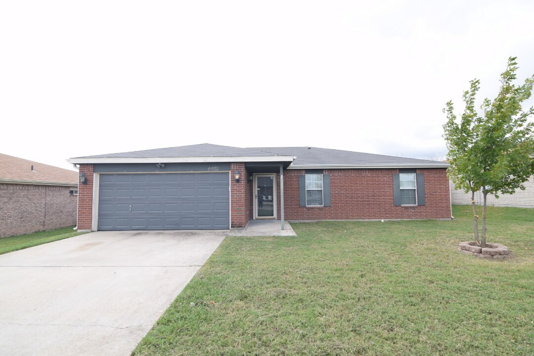 4402 Matt Dr in Killeen, TX - Building Photo