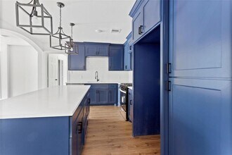 5811 Northridge Dr in Houston, TX - Building Photo - Building Photo