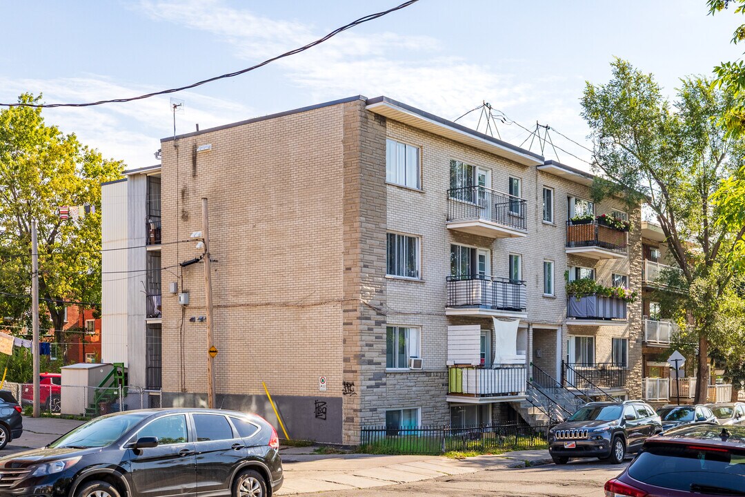 5177 10E Av in Montréal, QC - Building Photo