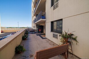 420 Shore Rd in Long Beach, NY - Building Photo