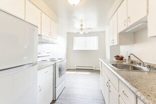 Kortright Apartments in Guelph, ON - Building Photo