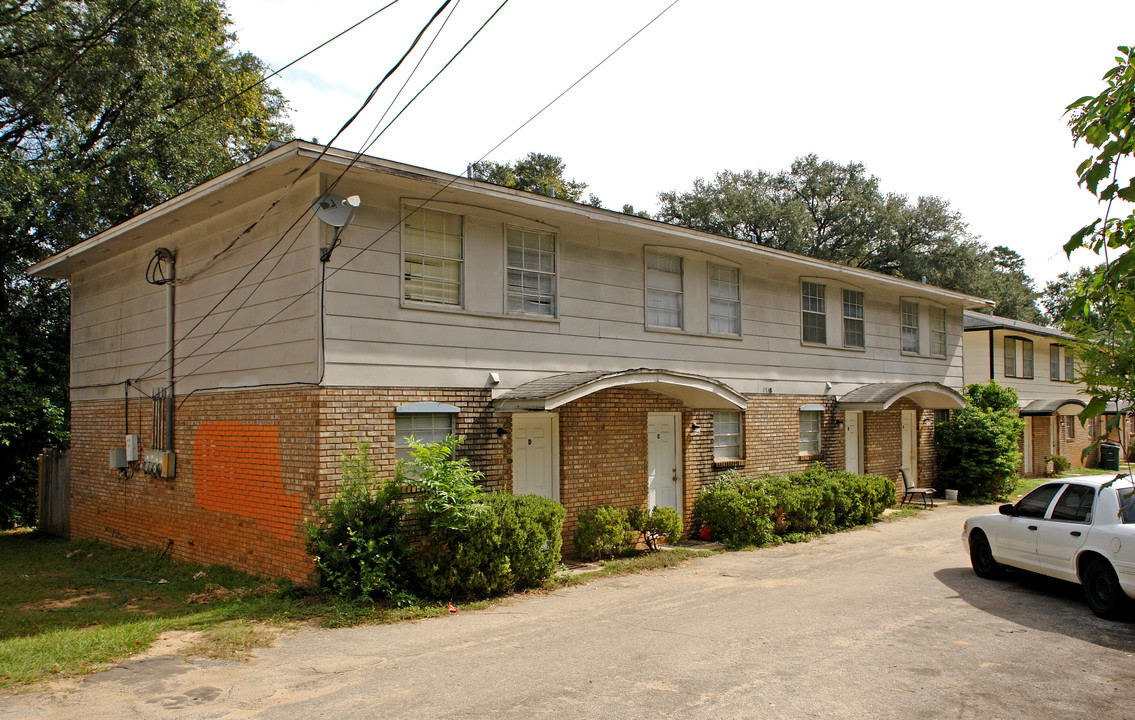 1748 Hartsfield Rd in Tallahassee, FL - Building Photo