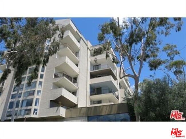 property at 3949 Los Feliz Blvd