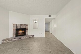 85 E Caldwood Dr in Beaumont, TX - Building Photo - Building Photo