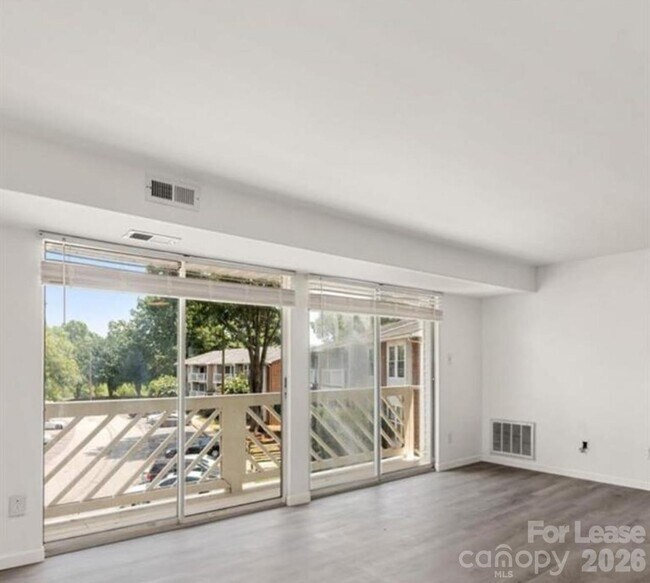 9333 Old Concord Rd in Charlotte, NC - Building Photo - Building Photo