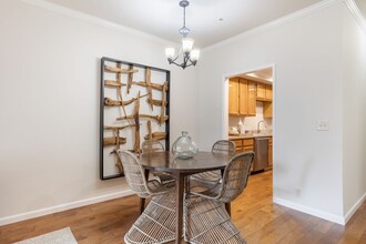 77 Pelican Ln in Redwood City, CA - Building Photo - Building Photo
