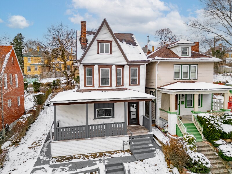 105 Elmont St in Pittsburgh, PA - Building Photo