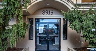 8915 Bergenwood Ave, Unit 61 in North Bergen, NJ - Building Photo