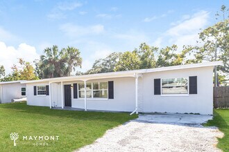 3290 Hillsdale Ave in Largo, FL - Foto de edificio - Building Photo