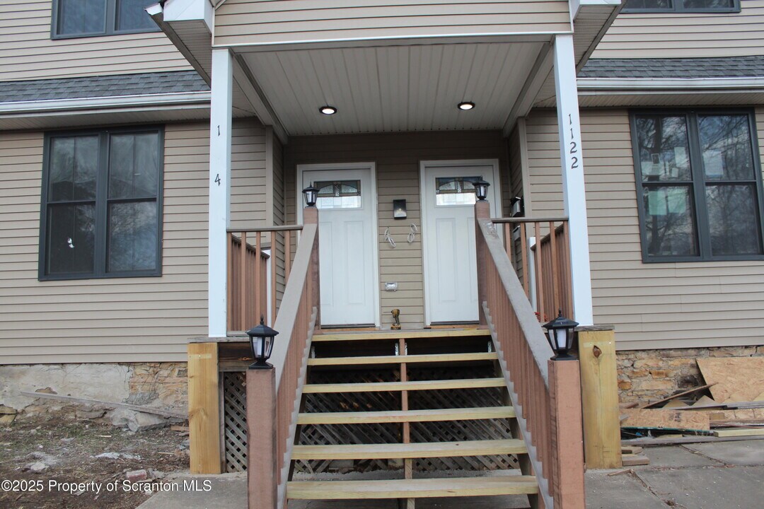 1124-1124 Luzerne St in Scranton, PA - Foto de edificio