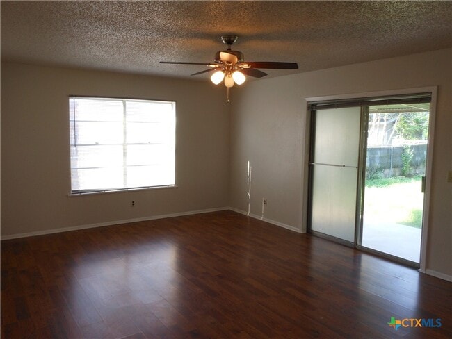 property at 1005 Wallhalla St