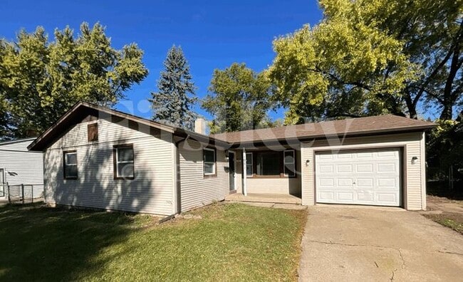 property at 1951 Bristol Cir