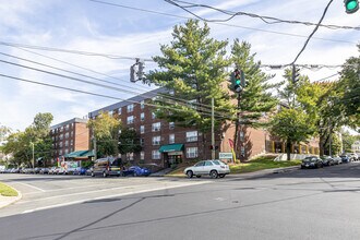 873 West Boulevard in Hartford, CT - Foto de edificio - Building Photo