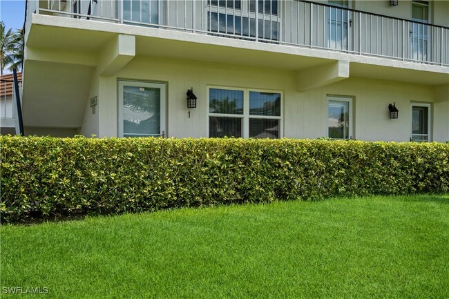 240 N Collier Blvd in Marco Island, FL - Building Photo - Building Photo