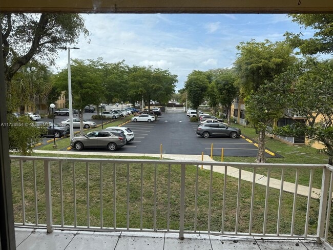 13700 SW 62nd St in Miami, FL - Building Photo - Building Photo