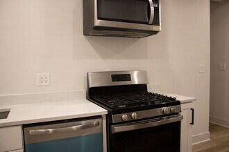 6254 N Whipple St in Chicago, IL - Building Photo - Building Photo