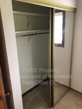 3153 Old Hwy 8 in Minneapolis, MN - Building Photo - Building Photo