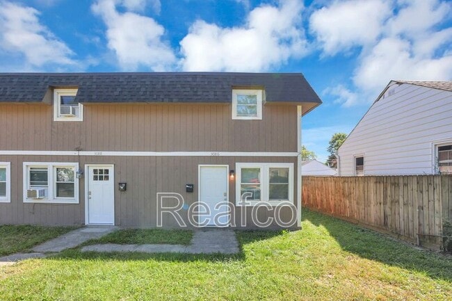 property at 3086 Grasmere Ave