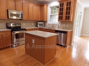 4032 Abbey Park Way in Raleigh, NC - Building Photo - Building Photo