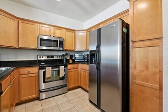 7009 E Acoma Dr, Unit 2131 in Scottsdale, AZ - Building Photo - Building Photo