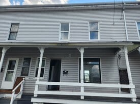 413 25th St, Unit 413 in Altoona, PA - Building Photo