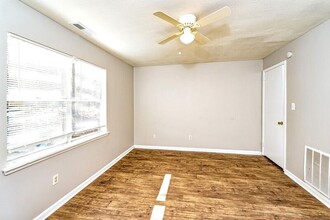 248 Foxglen Rd in Birmingham, AL - Building Photo - Building Photo