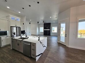 3202 Bing St in West Richland, WA - Building Photo - Building Photo