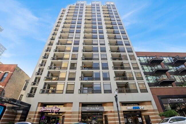property at 1212 N Wells St