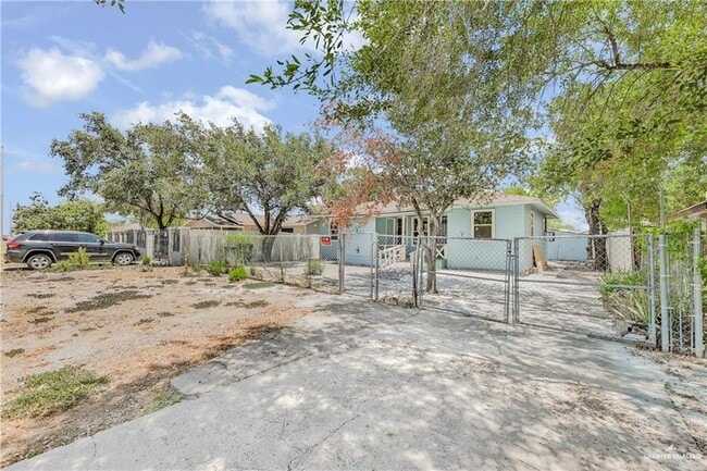 17 S 26th St in McAllen, TX - Building Photo - Building Photo