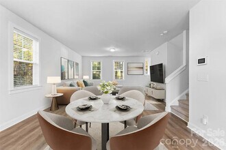 712 Rodey Ave in Charlotte, NC - Building Photo - Building Photo