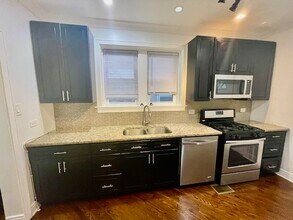 7921 Kedvale Ave in Skokie, IL - Building Photo - Building Photo