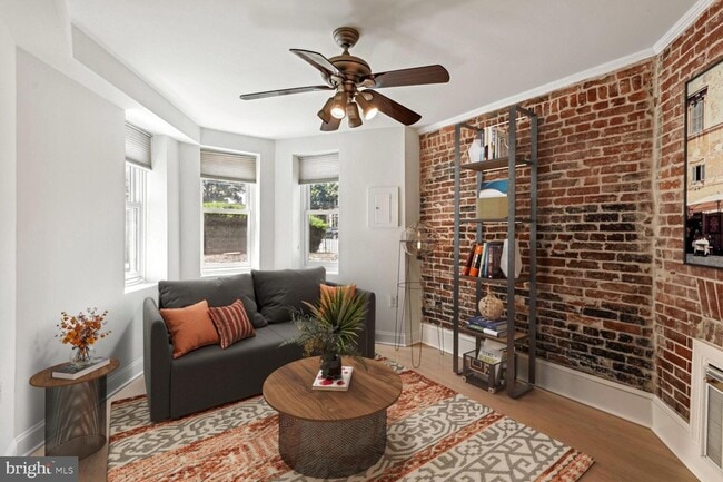 property at 817 T St NW