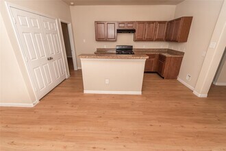 2410 Thorney Ct in Houston, TX - Building Photo - Building Photo