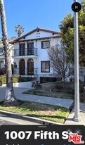 1007 5th St in Santa Monica, CA - Building Photo