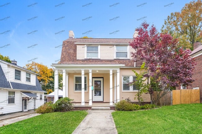 property at 400 Morningview Ave