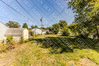 2102 S Monroe St in Muncie, IN - Building Photo - Building Photo