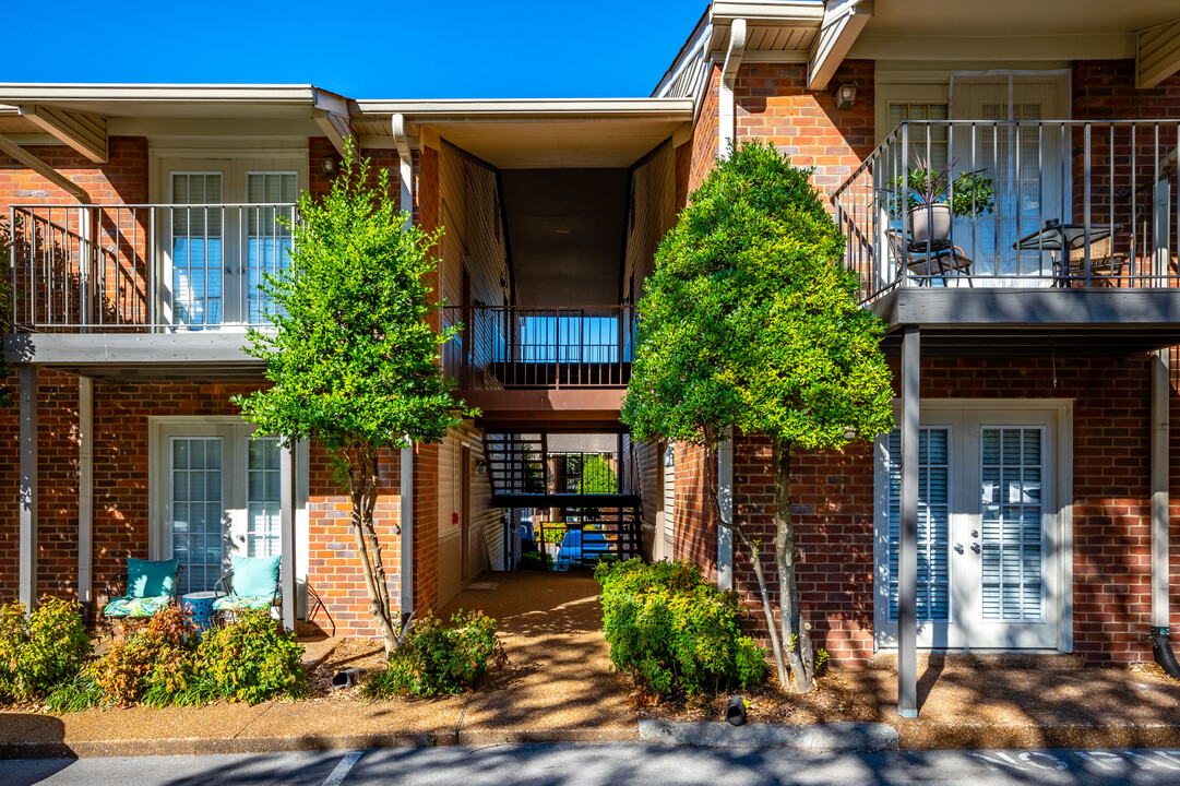 Blythewood Apartments in Nashville, TN - Foto de edificio