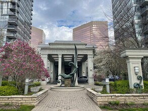 25 Greenview Ave in Toronto, ON - Building Photo - Building Photo