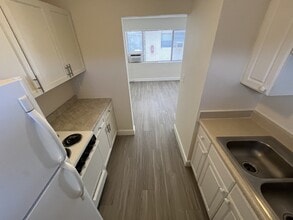 1150 W Blue Heron Blvd in Riviera Beach, FL - Building Photo - Building Photo