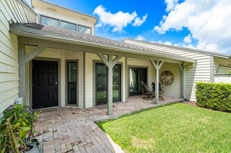 13286 Bedford Mews Ct in Wellington, FL - Building Photo - Building Photo