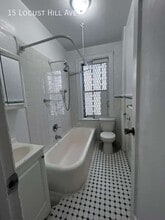 15 Locust Hill Ave in Yonkers, NY - Building Photo - Building Photo