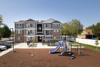 Latitude 40 Apartments in Boise, ID - Building Photo - Building Photo